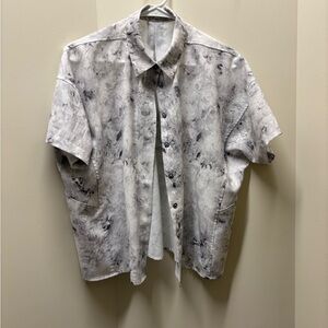 Lululemon | Marble Pattern Button-Up Shirt